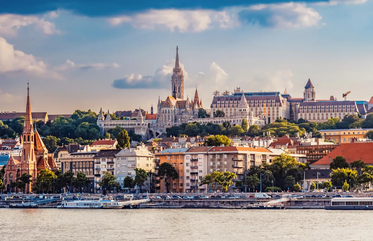 Skyline von Budapest - © alexanderuhrin - stock.adobe.com