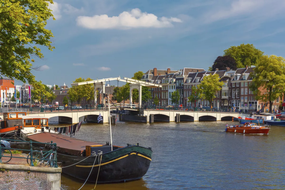 Magere Brug, Amsterdam - © Kavalenkava - stock.adobe.com