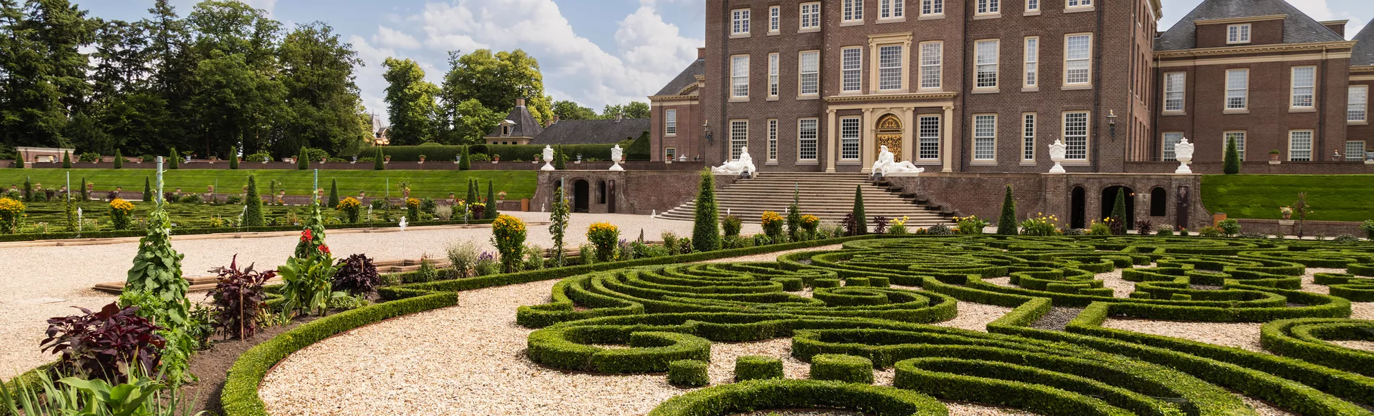 Het Loo (Paleis Het Loo) in Apeldoorn - © Jan van der Wolf - stock.adobe.com