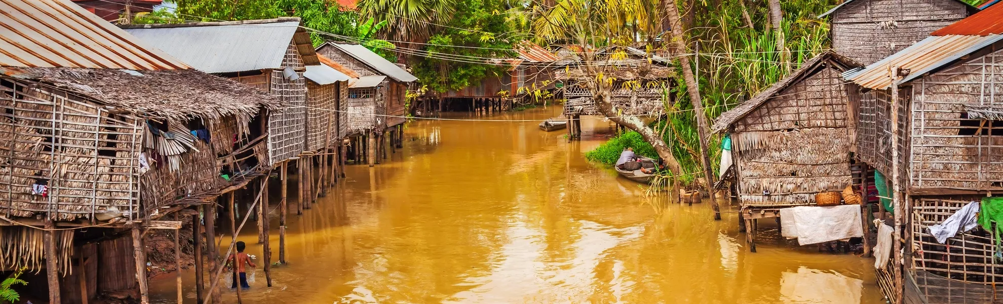 Typisches Haus auf dem Tonle Sap See, Kambodscha. - © Lukasz Janyst - stock.adobe.com