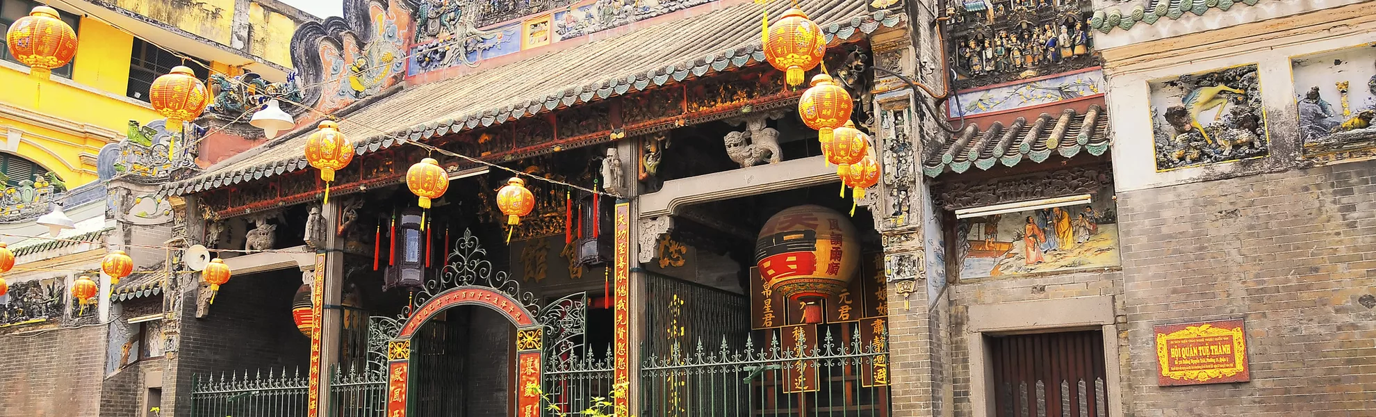 Thien Hau pagoda in District 5, Saigon (Ho Chi Minh city) - © danhvc - stock.adobe.com