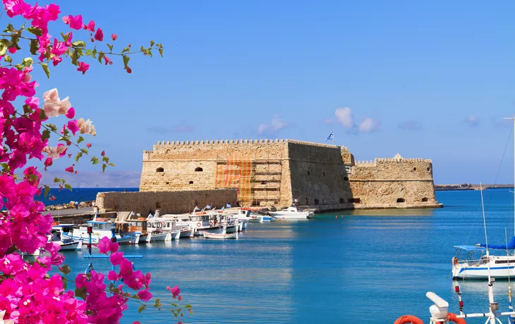 ©neirfy - stock.adobe.com - Hafen von Heraklion auf Kreta, Griechenland