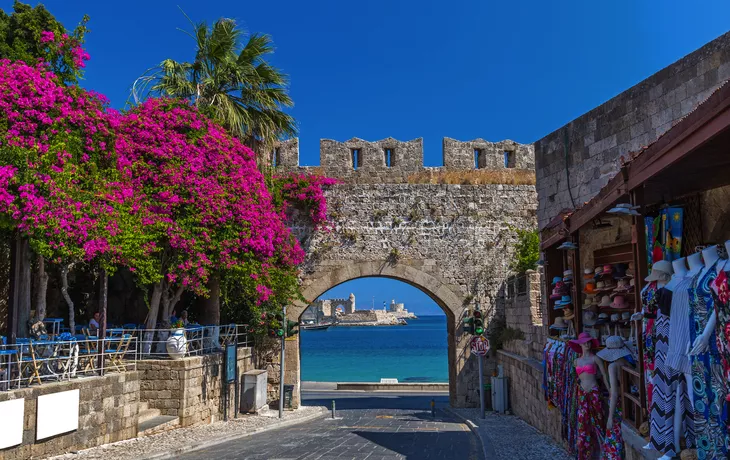 ©nemo1963 - stock.adobe.com - Rhodos Altstadt