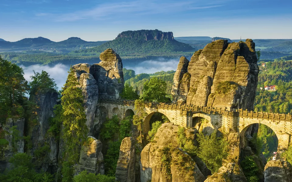 Bastei, Sächsische Schweiz - © shutterstock_243221668