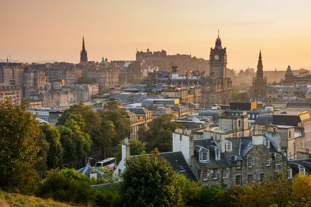 Edinburgh im Herbst vom Calton Hill aus betrachtet - © alice_photo - stock.adobe.com