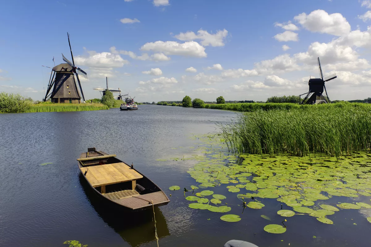 Windmühlen, Kinderdijk - © shutterstock_78871441