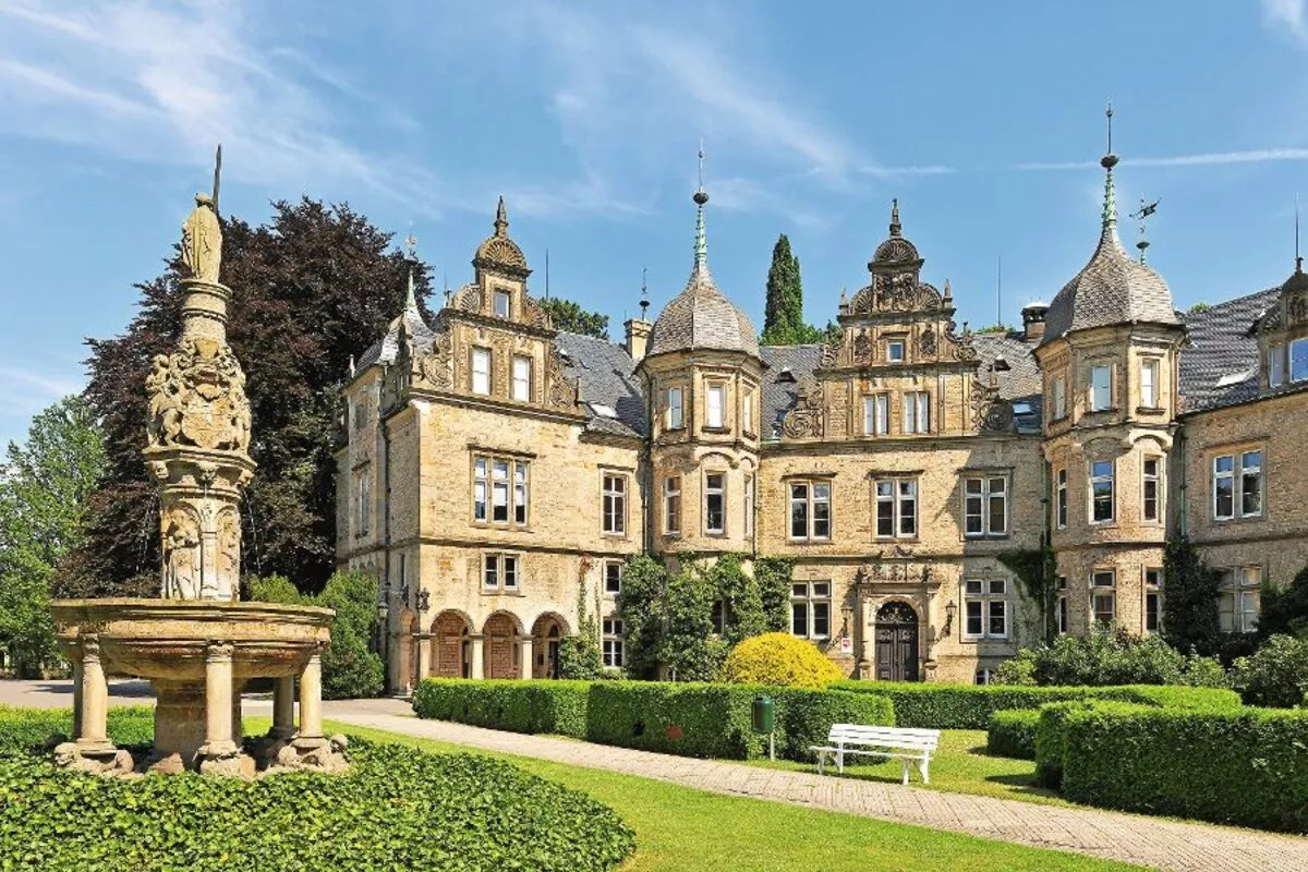 Schloss Bückeburg in Bückeburg - © BildPix.de - Fotolia