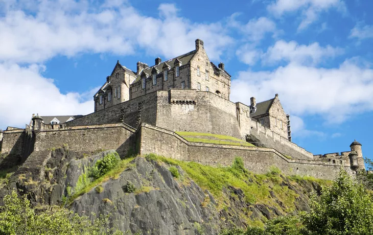© shutterstock_223922812 - Edinburgh Castle