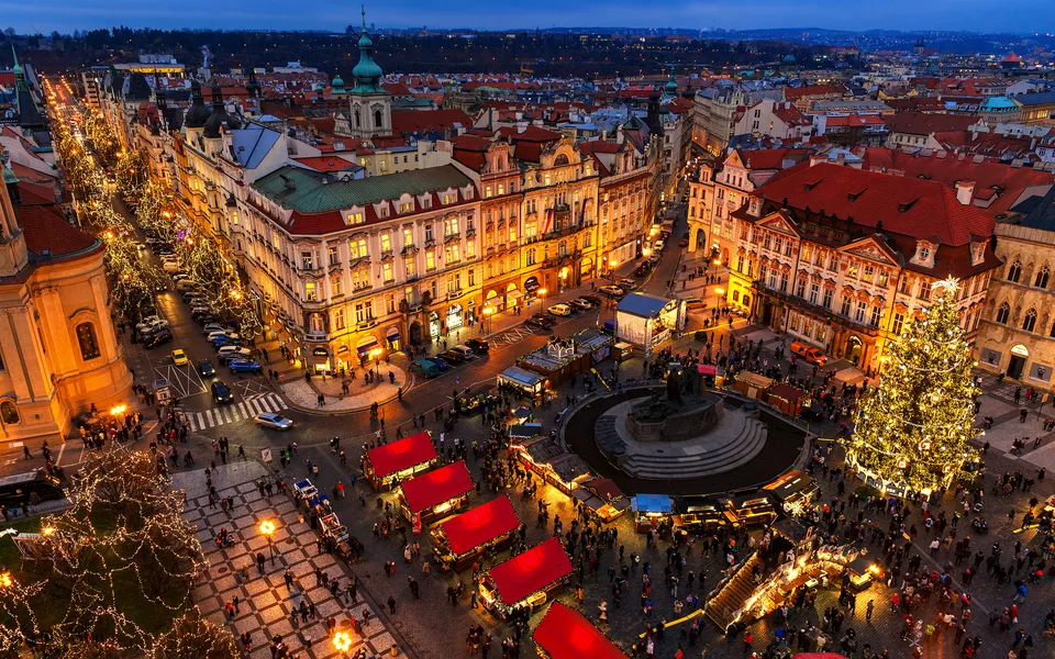 Altstädter Ring zur Weihnachtszeit in Prag