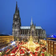 Weihnachtsmarkt mit Dom, Köln