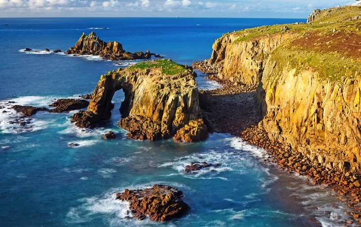 Landschaft im Land End Cornwall England - © ian woolcock - Fotolia