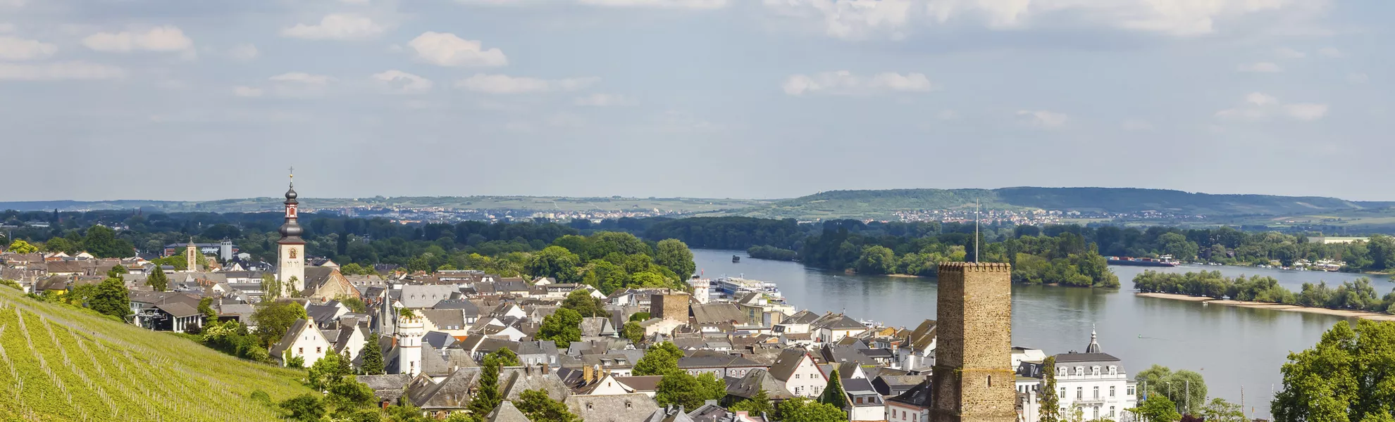 Rüdesheim - © Branko Srot - stock.adobe.com