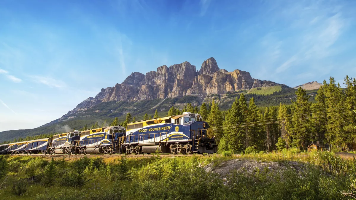 Rocky Mountaineer - © Rocky Mountaineer