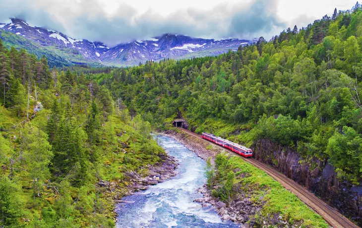 © Getty Images/iStockphoto - Bergenbahn, von Oslo nach Bergen