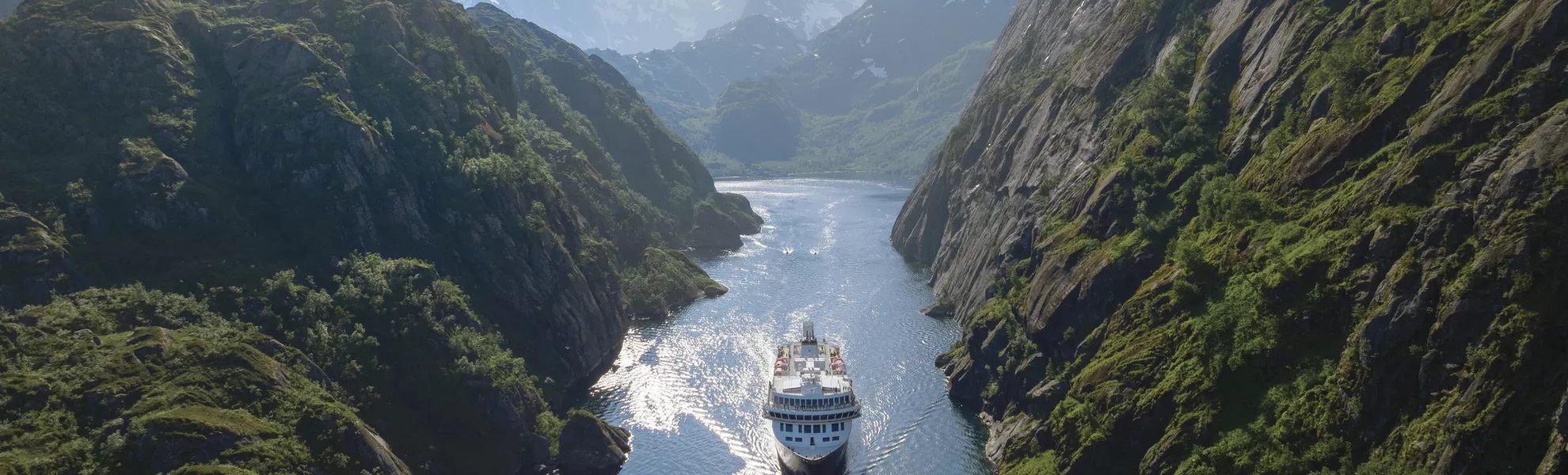 Havila im Fjord - © Marius Beck Dahle