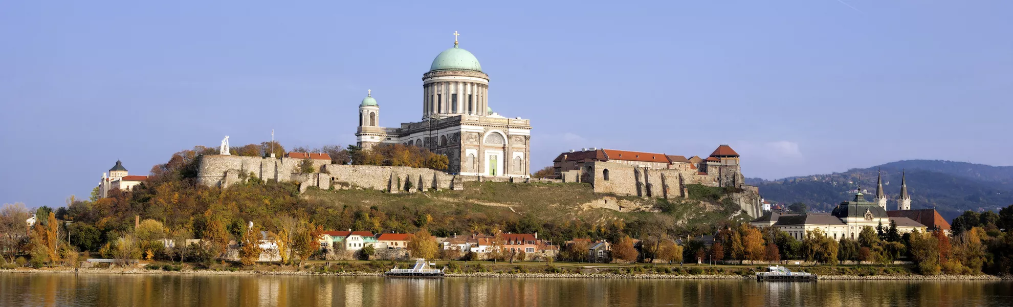 Donau bei Esztergom - © shutterstock_176559485