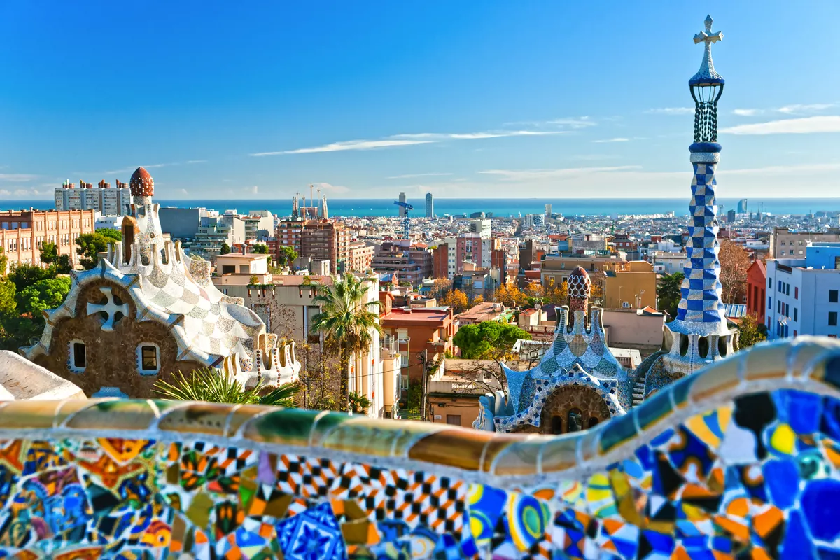 Park Güell in Barcelona - ©Luciano Mortula-LGM - stock.adobe.com