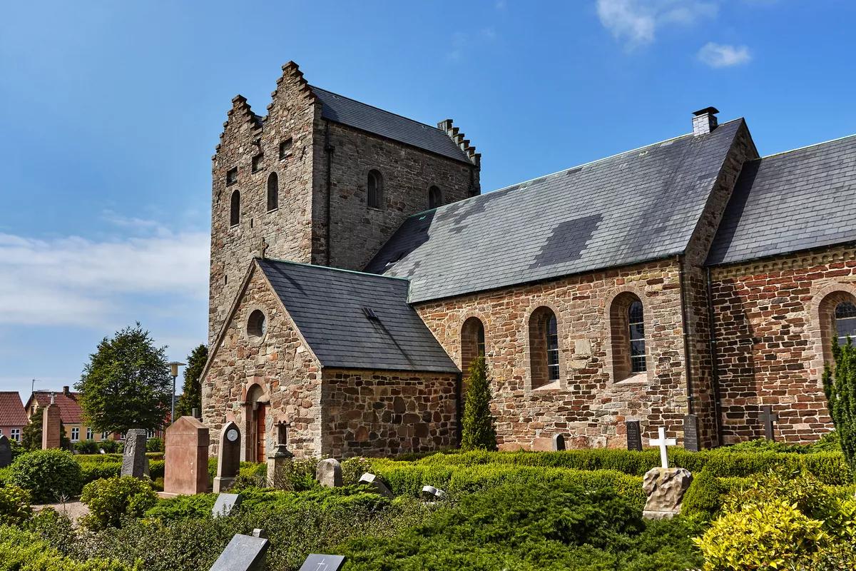 Aa Kirke ? eine romanische Kirche aus dem 12. Jahrhundert in Aakirkeby auf der Insel Bornholm - © PatPat - stock.adobe.com