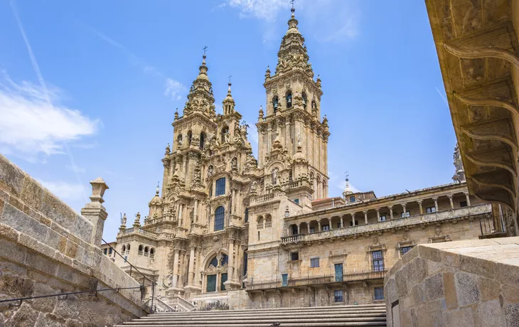 © Getty Images/iStockphoto - Kathedrale von Santiago de Compostela