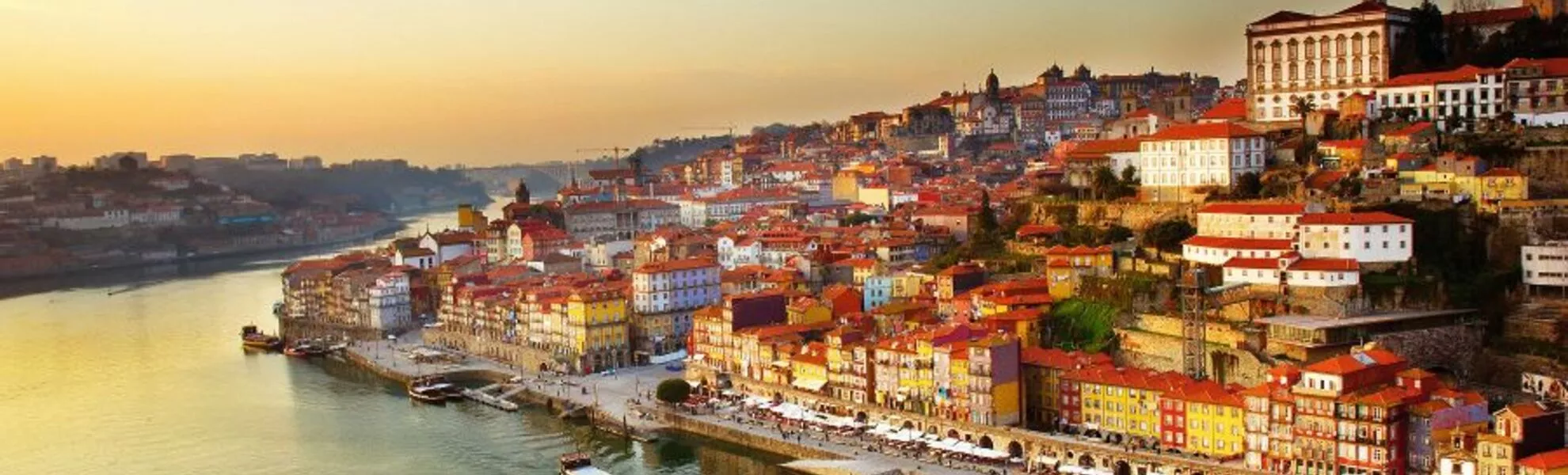 Porto, Portugal - © neirfy - Fotolia