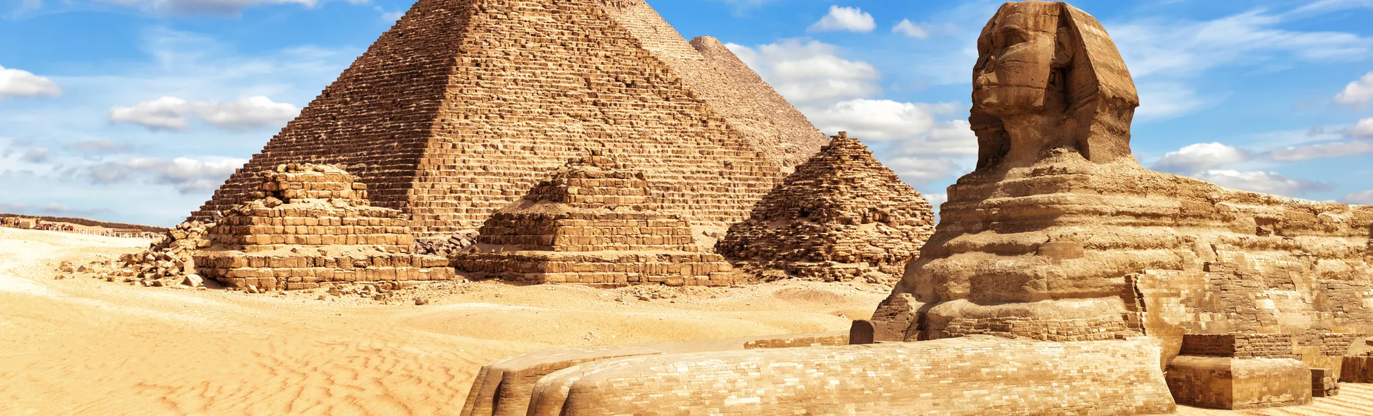 Blick auf die Große Sphinx und die Pyramiden von Gizeh, Ägypten - ©AlexAnton - stock.adobe.com