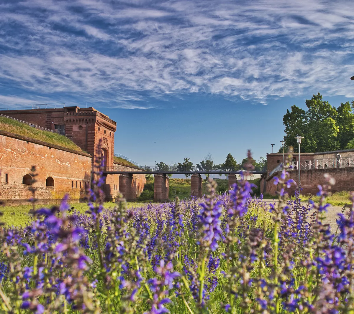 Stadtpark Fronte Lamotte in Germersheim - © mabreart - stock.adobe.com