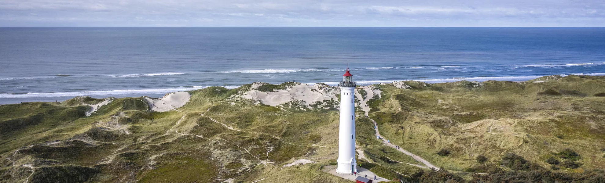 Leuchtturm Lynvig Fyr an der Nordseeküste - © Stock87 - stock.adobe.com