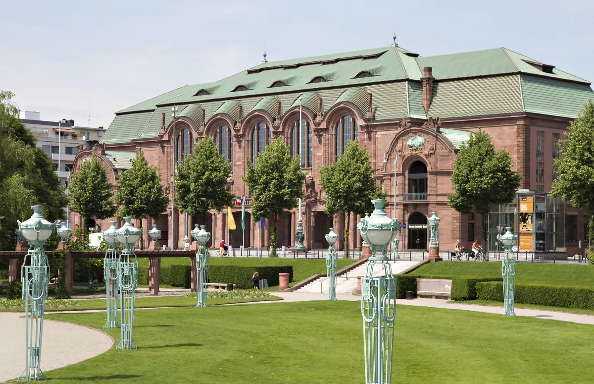 Konzerthalle am Friedrichplatz, Mannheim - © shutterstock_55446955