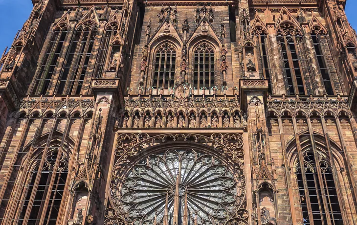 Liebfrauenmünster in Strasbourg - © shutterstock_252217732