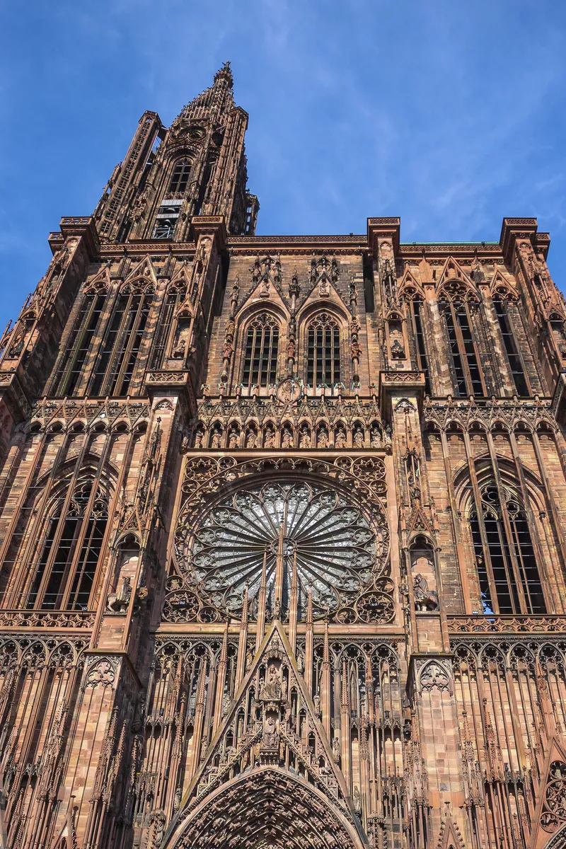 Liebfrauenmünster in Strasbourg - © shutterstock_252217732