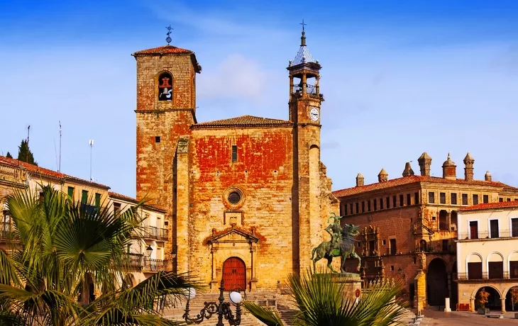 Plaza Mayor in Trujillo, Caceres - © JackF - Fotolia