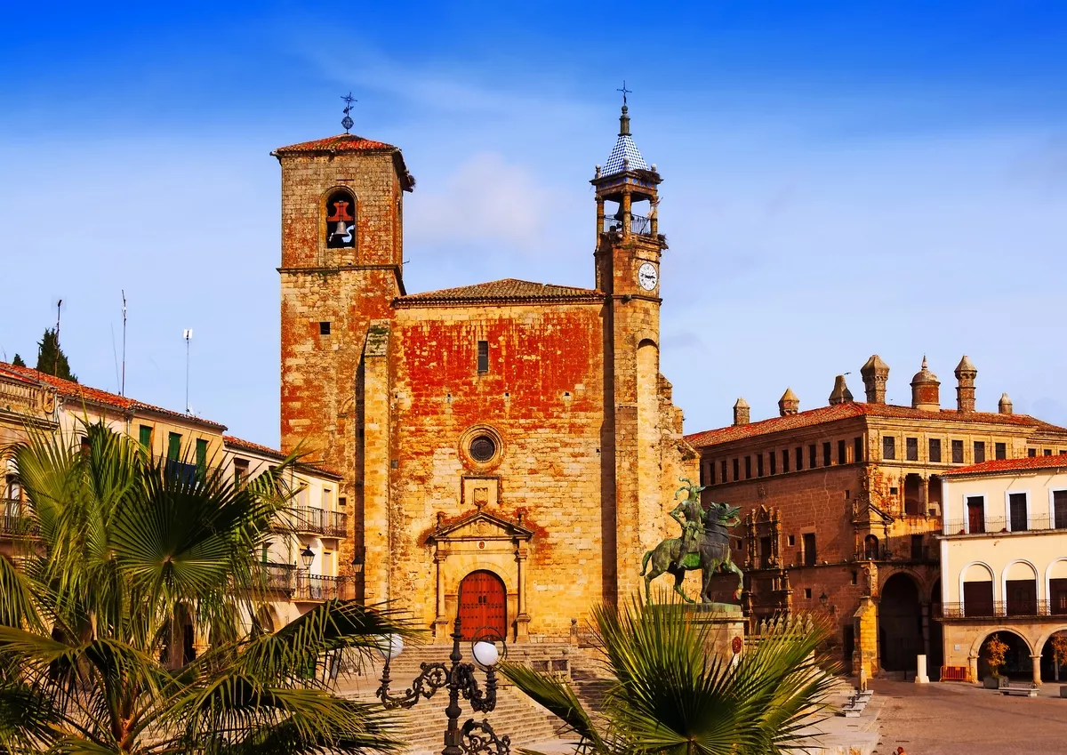 Plaza Mayor in Trujillo, Caceres - © JackF - Fotolia