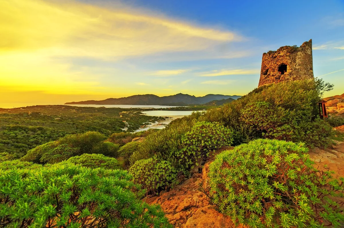 Torre di Porto Giunco in Villasimius, Sardinien - © Marcin Krzyzak - Fotolia