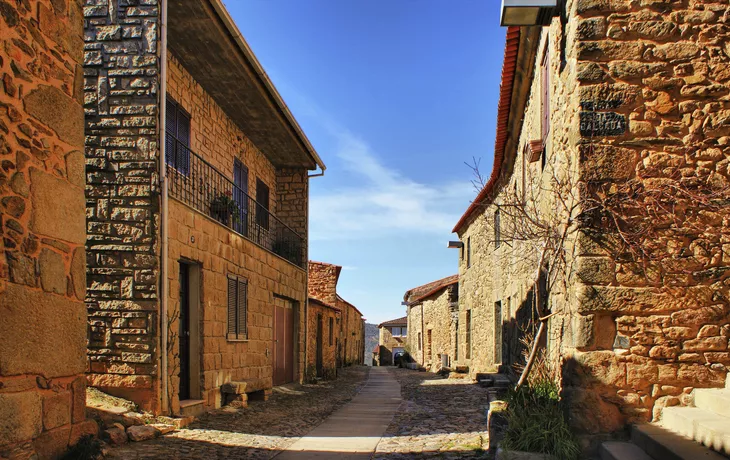 Castelo Rodrigo - © shutterstock_263838689