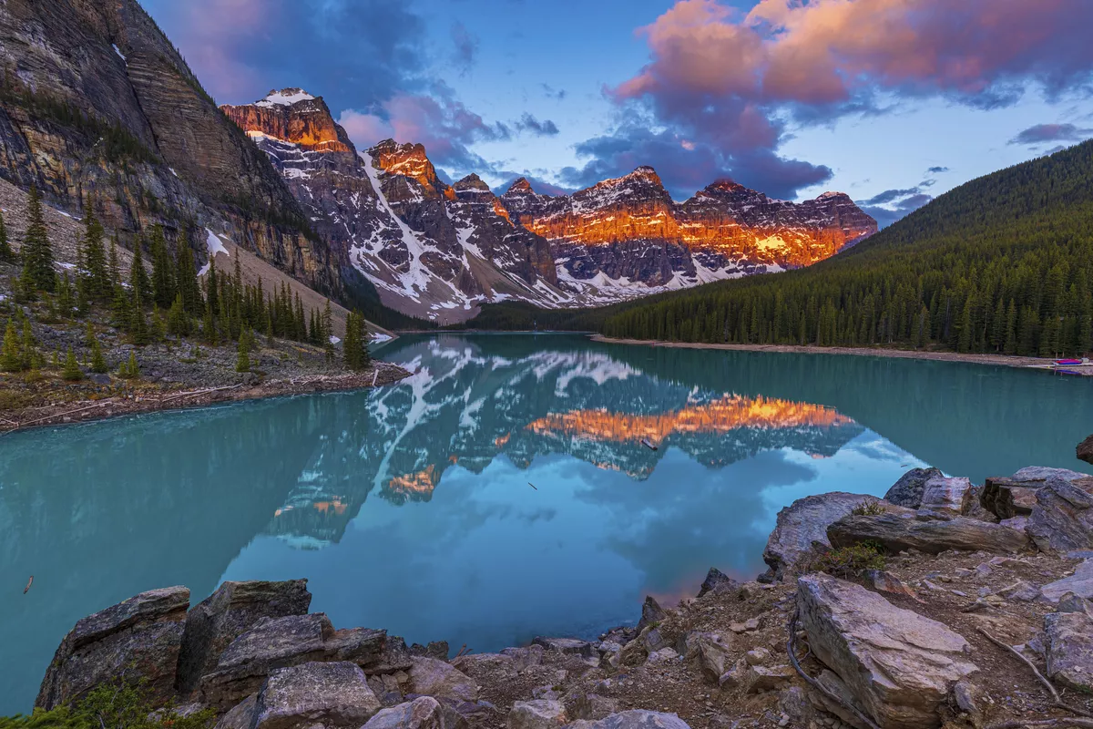 Moraine Lake - © Michael Whitworth - stock.adobe.com