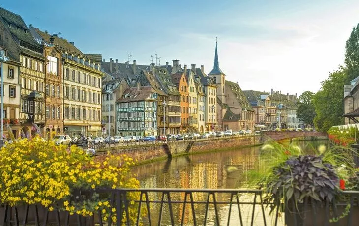 Ufer der Ill in Strasbourg - © rsester - Fotolia