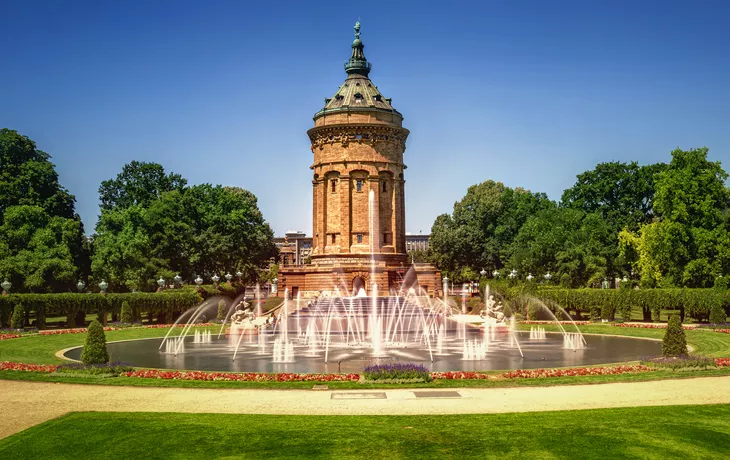 Mannheims Wasserturm - © Thorsten Assfalg - stock.adobe.com